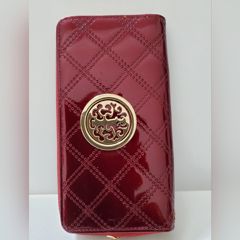 Red Wallet